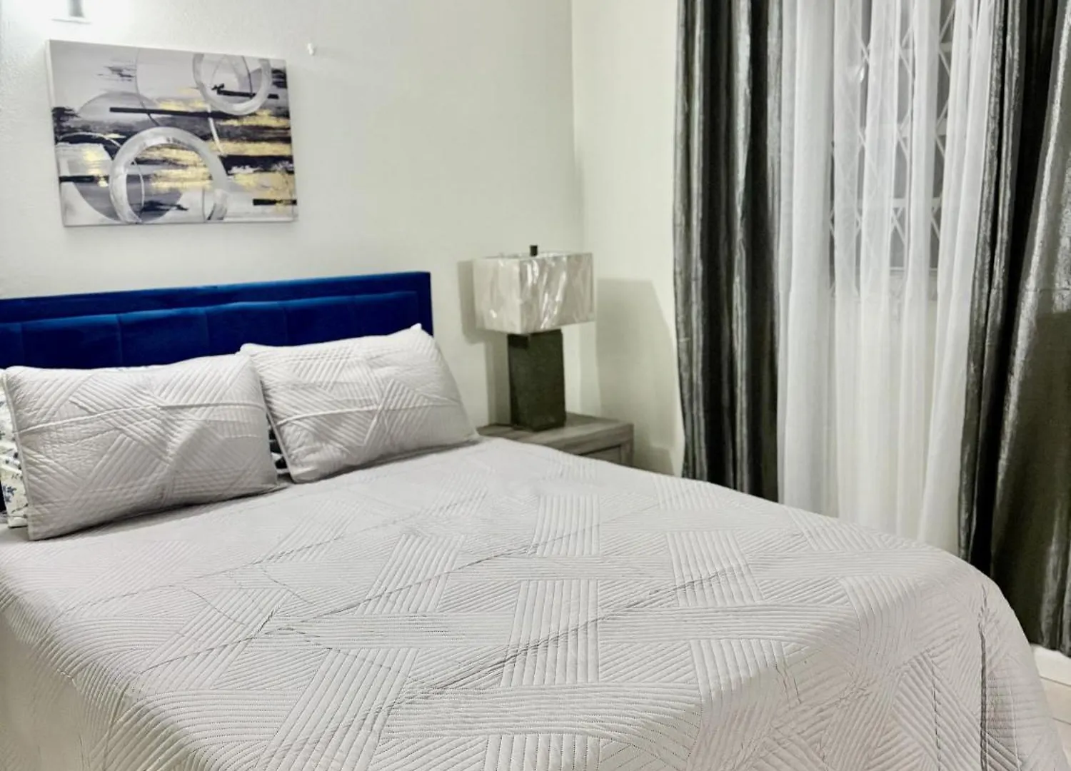 公寓 Blue Laventura Condo Near Hwt 金斯敦